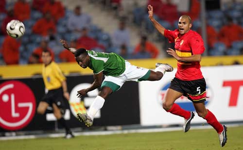 东体：足协曾考虑年初组织国足冬训，届时主教练也一并亮相（东体：足协曾拟定年初启动国足冬训，主教练将同期亮相）