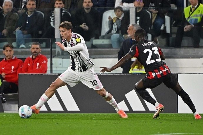 于根伟：遗憾本赛季遭申花双杀，给本赛季外援表现打70分（于根伟谈本季：憾遭申花双杀，外援表现仅评70分）