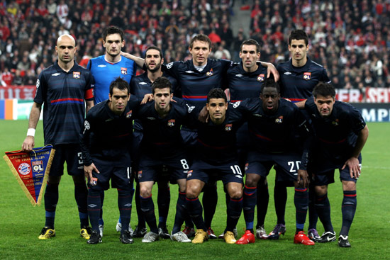 南美杯赛强队纷纷爆发（南美杯劲旅齐发威）