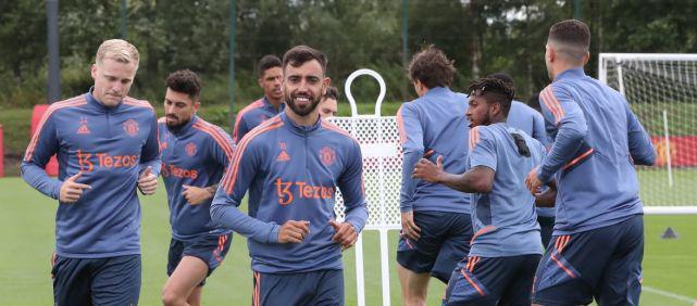 1.05亿还卖亏了？ 阿森纳第一后腰撑起夺冠希望，他该是英格兰队长（1.05亿也算亏？阿森纳王牌后腰扛起争冠大旗，他配得上英格兰队长袖标）