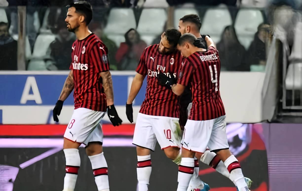 合同明夏到期，格策：我明年34岁了，若还能帮助球队就很积极（格策谈合同明夏到期：明年34岁，只要还能帮助球队就会继续积极）