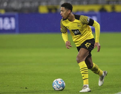 阿森纳欧冠遇马竞铁血防守 数据：枪手利刃破敌（欧冠硬碰马竞铁壁，数据称枪手锋芒可破阵）