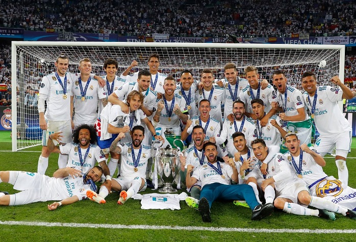 欧冠92年改制后戴帽数前10：梅西、C罗8次第1，姆巴佩5次第4（自1992年欧冠改制以来帽子戏法前十：梅西、C罗各8次并列第1，姆巴佩5次居第4）