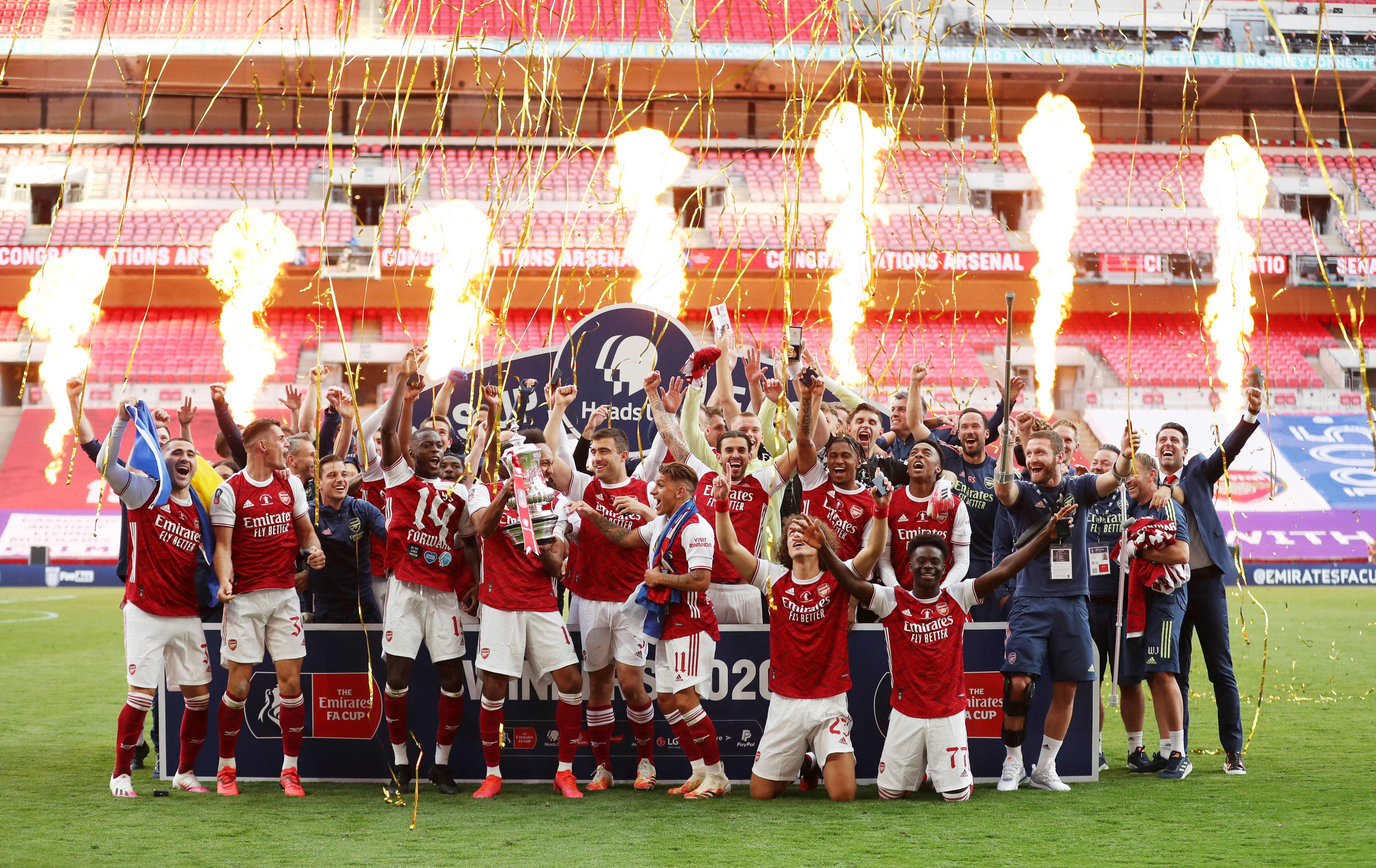 德甲金靴英超落寞 转战意甲9轮0球1助 米兰3700万欧要打水漂（德甲射手王英超失意，转投意甲9场0球1助，米兰3700万欧恐成泡影）