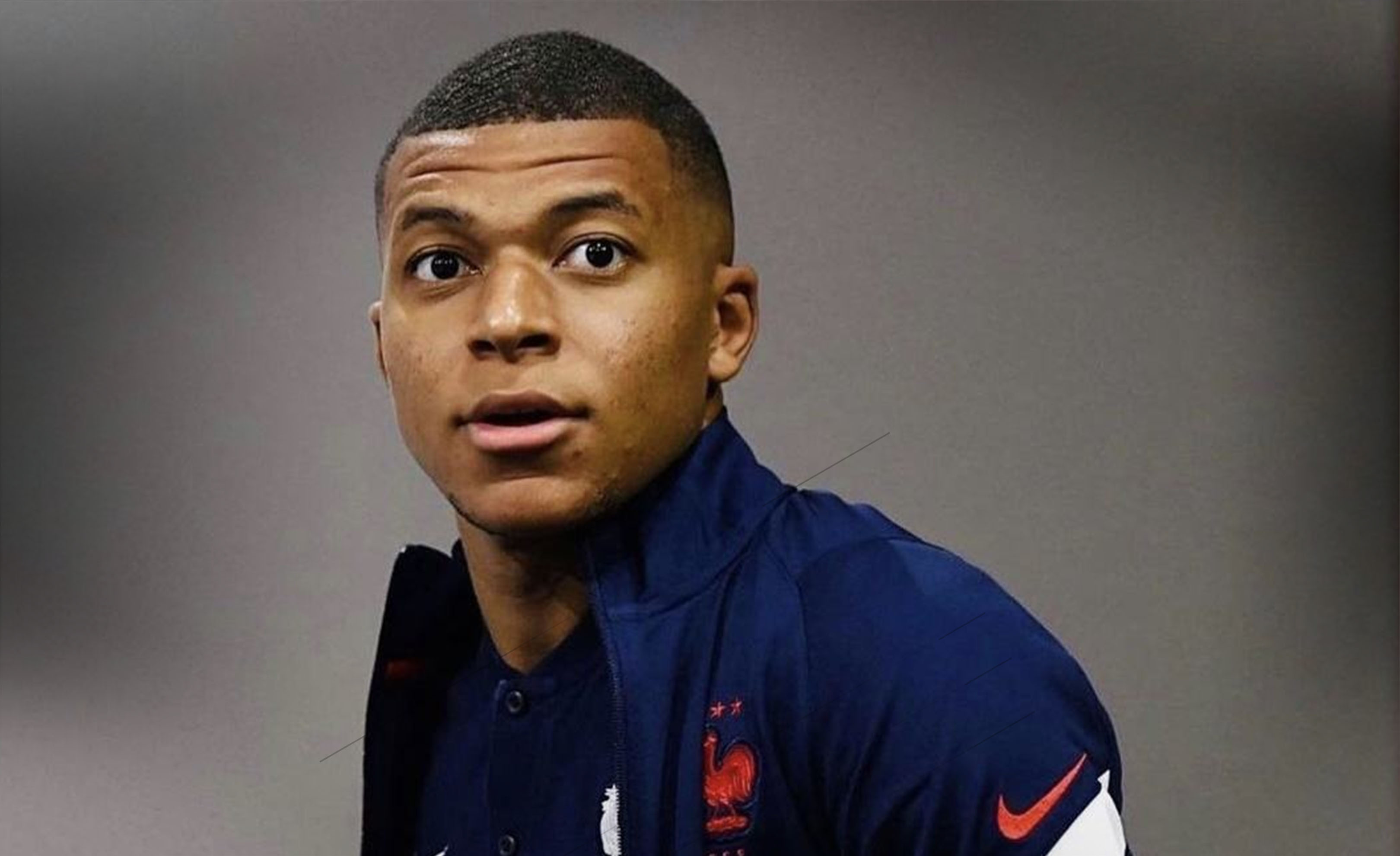 另类数据！埃迪半场交出3分13篮板2盖帽（半场另类表现：埃迪仅3分却抢下13篮板送出2封盖）