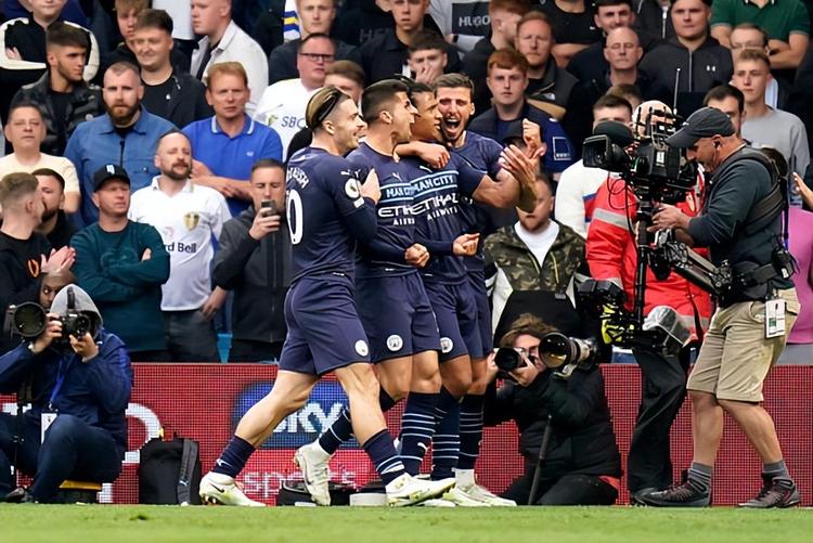 范佩西：阿贾克斯杯赛轮换和我有什么关系？