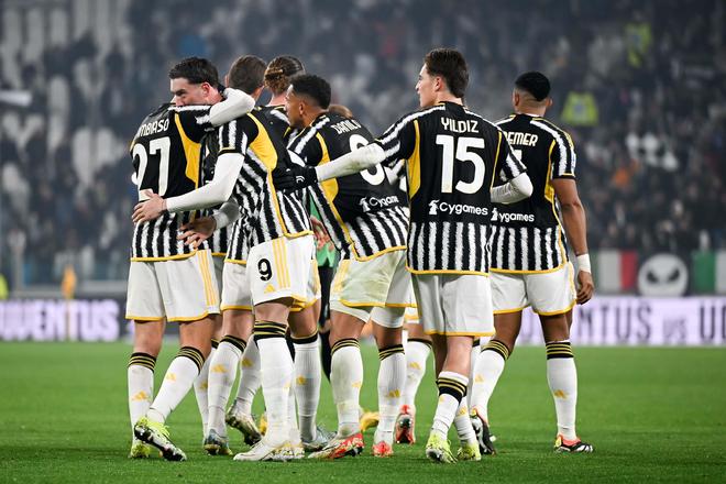 官方：赫伊森、雅克松经纪人巴拉特获2025金童奖最佳经纪人奖（官方公告：赫伊森与雅克松的经纪人巴拉特当选2025金童奖最佳经纪人）