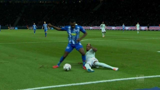 世体：巴萨仍考虑签格里马尔多；坎塞洛、穆尼奥斯也愿意加盟（世界体育报：巴萨仍在考虑引进格里马尔多，坎塞洛与穆尼奥斯也有加盟意向）