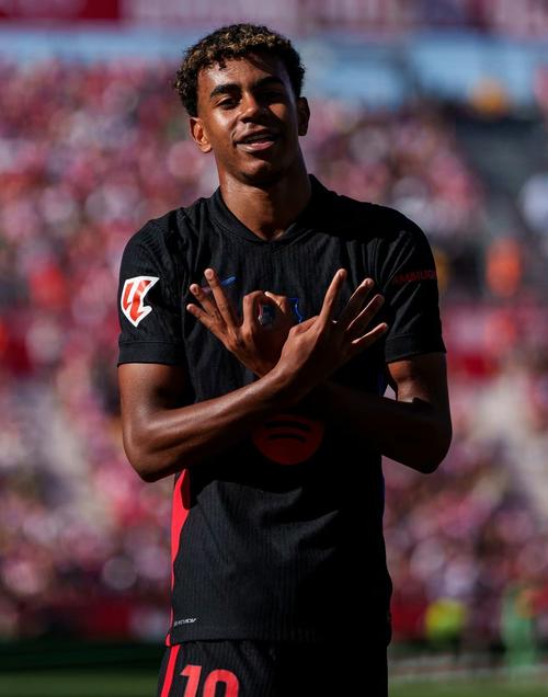 河南省体育局鼓励河南队：30年初心不改，河南球迷与你们同在（河南省体育局为河南队加油：三十载初心如一，河南球迷始终相伴）