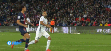 不理智，战乌兹的熊猫杯中，汪士钦职业生涯首次染红（熊猫杯对阵乌兹别克斯坦，汪士钦职业生涯首张红牌）