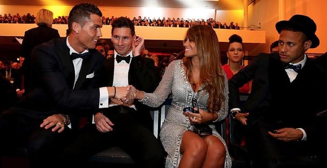 赫迪拉：拜仁从下半场开始就在拖延时间，这不是公平竞赛精神