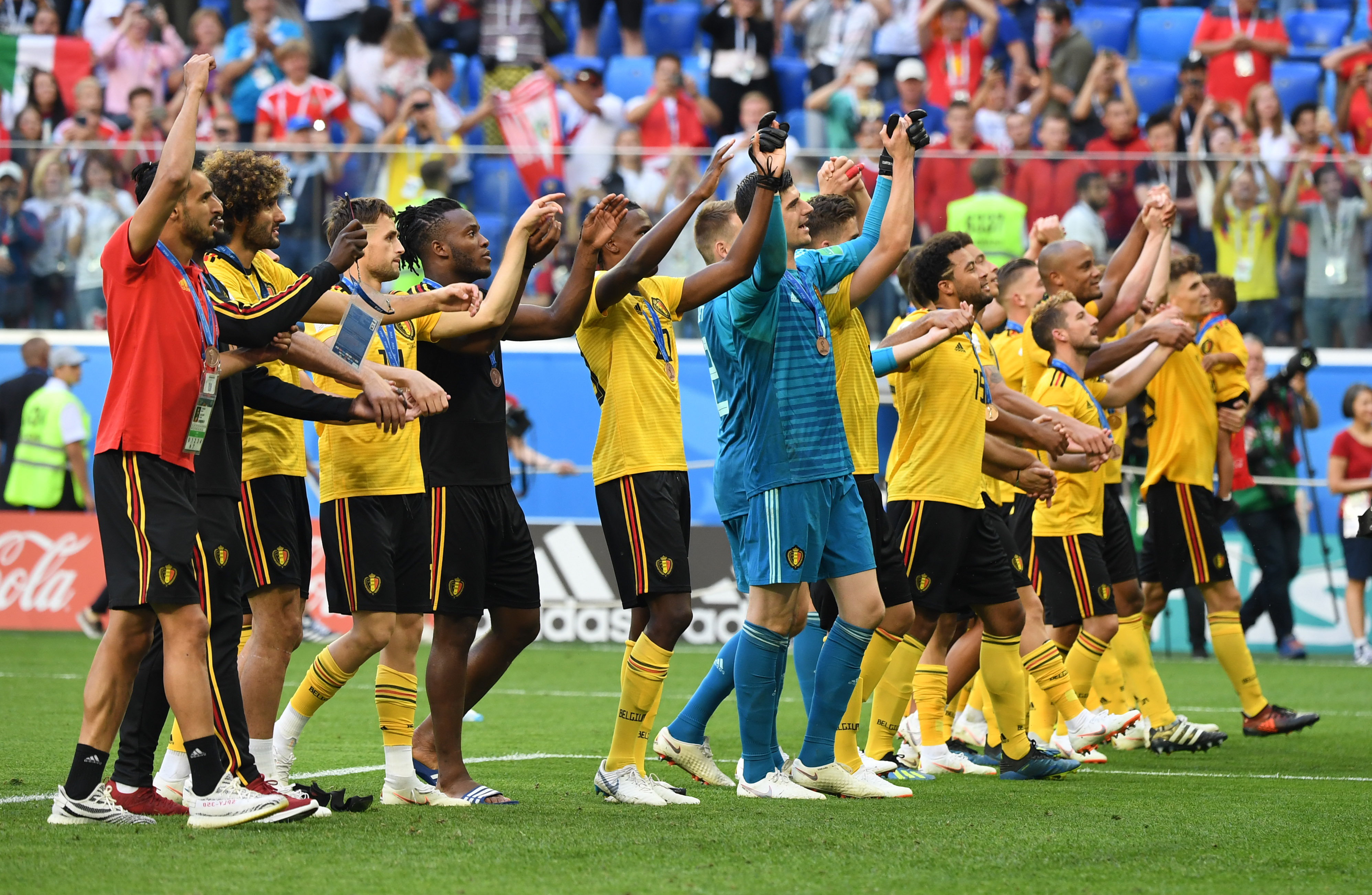 中国青年球员王钰栋将加盟德乙达姆施塔特，开启欧洲留洋之路，为中国足球注入新活力。（中国小将王钰栋加盟德乙达姆施塔特，登陆欧洲赛场为中国足球注入新动能）