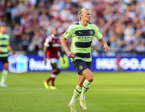 赵松源：想要帮助球队要先适应打法；希望脚下和头球兼备