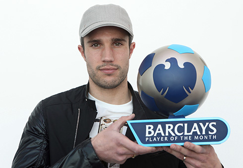 阿隆索：球员表现无可指责，我不关注未来，只关注下一场比赛（阿隆索：球员无可指摘，暂不谈未来，专注下一战）