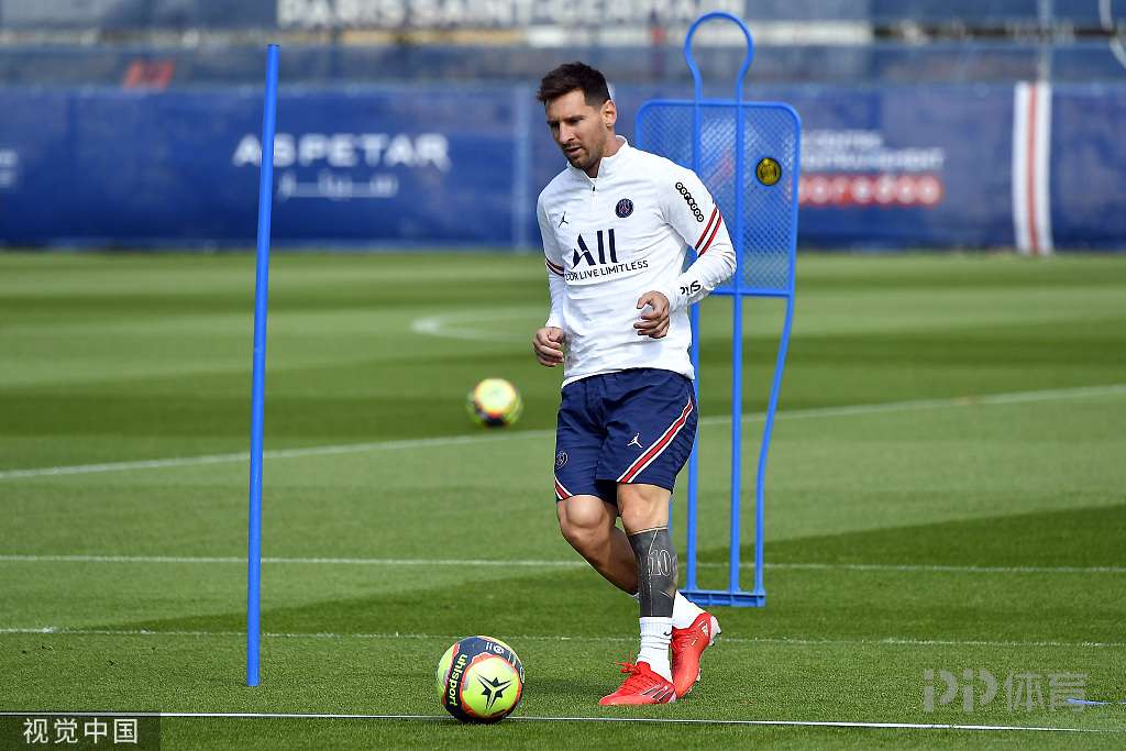 贝尔：维尼修斯和姆巴佩令人失望，他们把进攻变得复杂化了（贝尔：维尼修斯与姆巴佩令人失望，让球队进攻过于复杂）