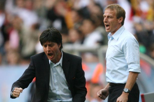 本轮欧冠最佳阵容：诺伊尔、福登、奥斯梅恩、梅里诺在列（欧冠本轮最佳阵容出炉：诺伊尔、福登、奥斯梅恩、梅里诺入选）